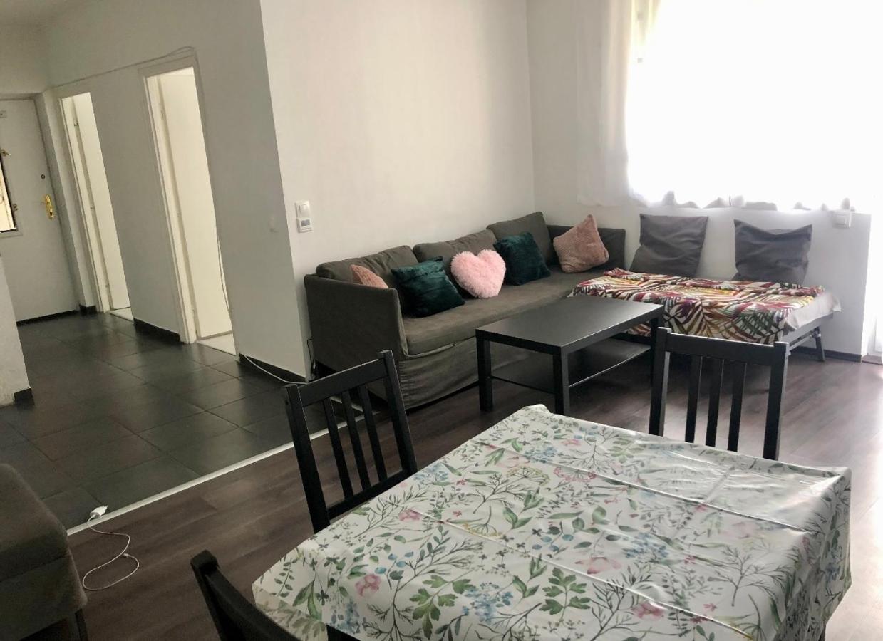 Central Apartment With Balcony Near Castle Hill Budapest Exteriör bild