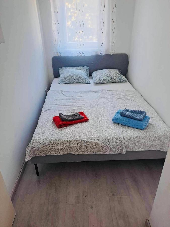 Central Apartment With Balcony Near Castle Hill Budapest Exteriör bild